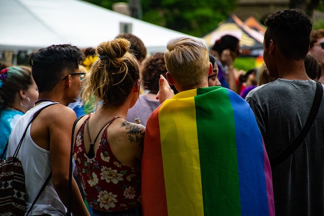 Brasil tem menos apoio a casamento LGBT+ que outros países