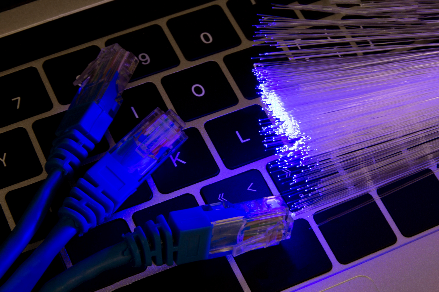 Internet: 72% usam cabo ou fibra óptica na região Sul