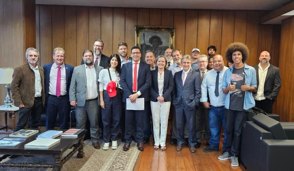 Em Brasília, deputados paranaenses se reúnem com Haddad para cobrar ações mais firmes em defesa da Copel
