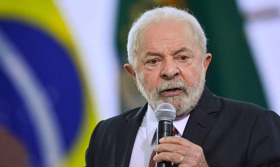 Presidente Lula se manifesta sobre violência em Colégio de Cambé