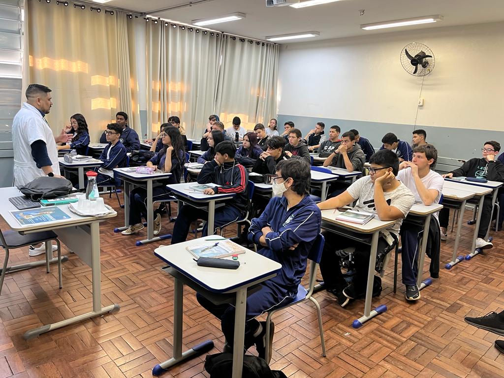 UniCV leva palestras sobre empreendedorismo e inovação a escolas técnicas de Maringá e região