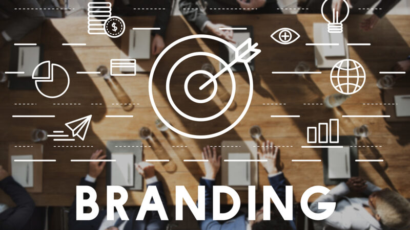 Branding invisível evidencia bastidores estratégicos que sustentam marcas