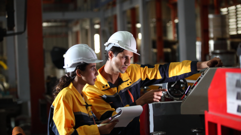 Estudo aponta dados da produção industrial mensal