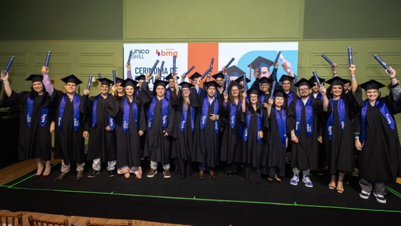 Bmg forma 1ª turma com benefício educação do Unico Skill