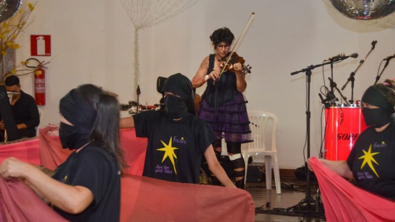 Arte e empreendedorismo mudam a vida de mulheres no Brasil