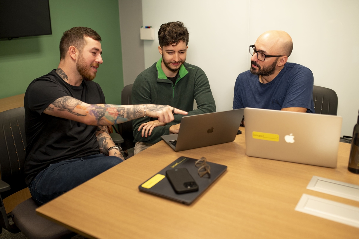 IA com dados proprietários foca no mercado SaaS para PMEs