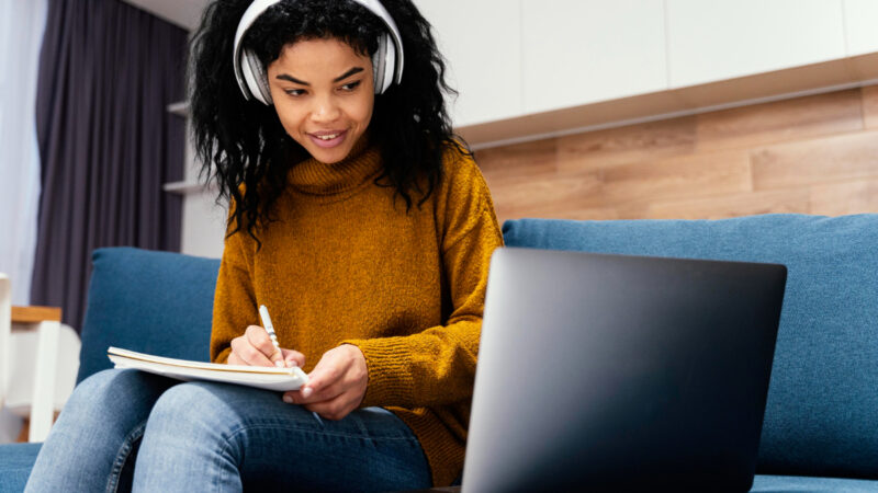 Engajamento determina estratégias didáticas em cursos online