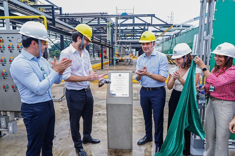 Ageo Terminais inaugura píer para granéis líquidos em Santos