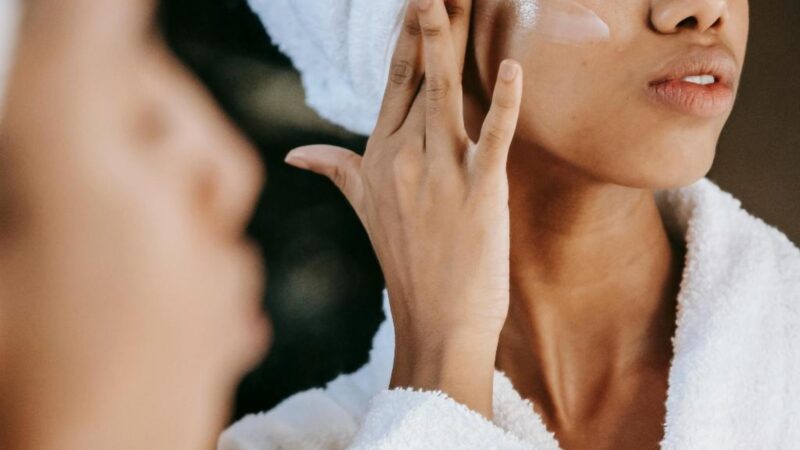 Skincare cresce no Brasil, mas ainda faltam informações