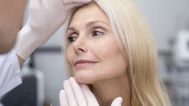 Cirurgia proporciona rejuvenescimento profundo do pescoço
