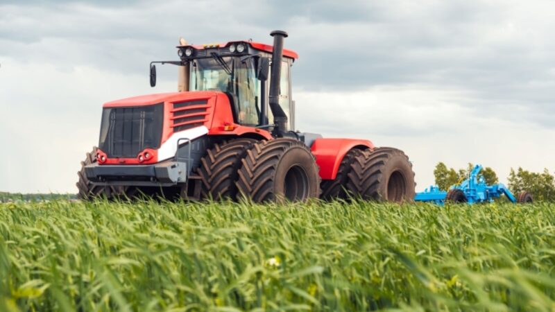 Comprar trator agrícola pela internet já é uma realidade