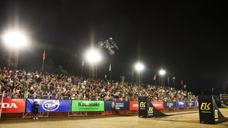 Arena Freestyle reúne atletas e público em São Paulo