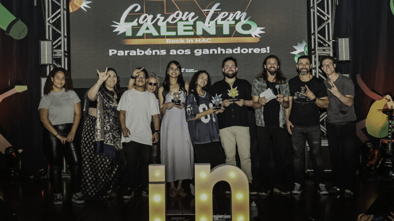 Hospital Angelina Caron promove noite de talentos em clima havaiano e celebra a diversidade artística de seus profissionais