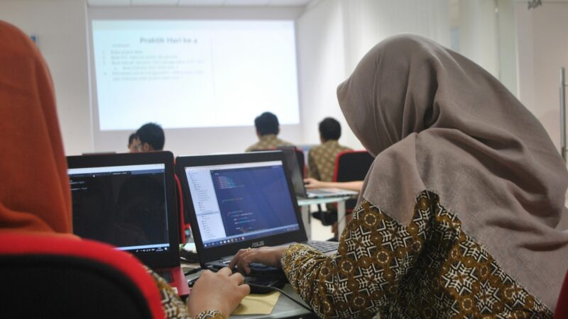 Coursera impulsiona trilhas de aprendizado no Brasil