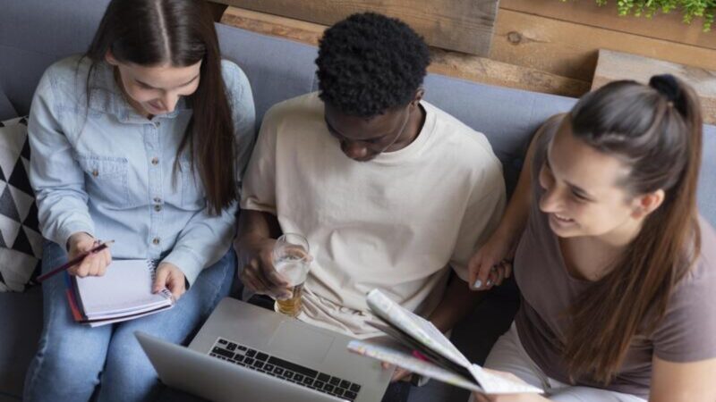 IA impulsiona aprendizado ativo entre universitários