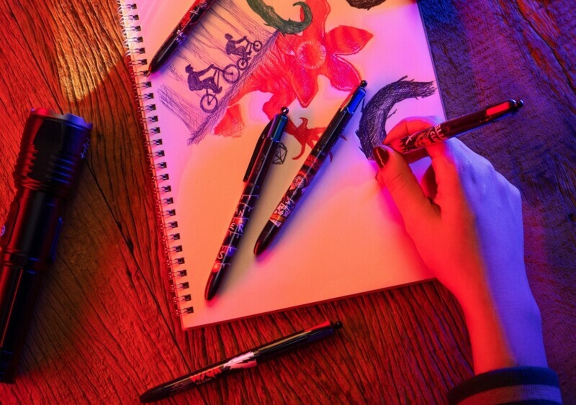BIC lança linha da caneta 4 Cores da série Stranger Things