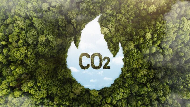 Emissões precisam cair 42% até 2030 para frear aquecimento