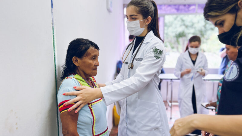 Programa conecta teoria e prática na formação de médicos