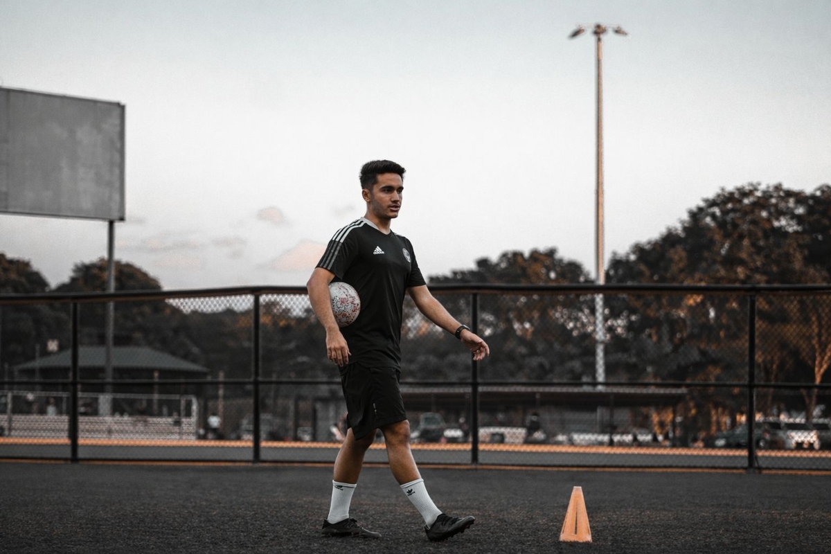 Treinador esportivo destaca importância do cuidado emocional