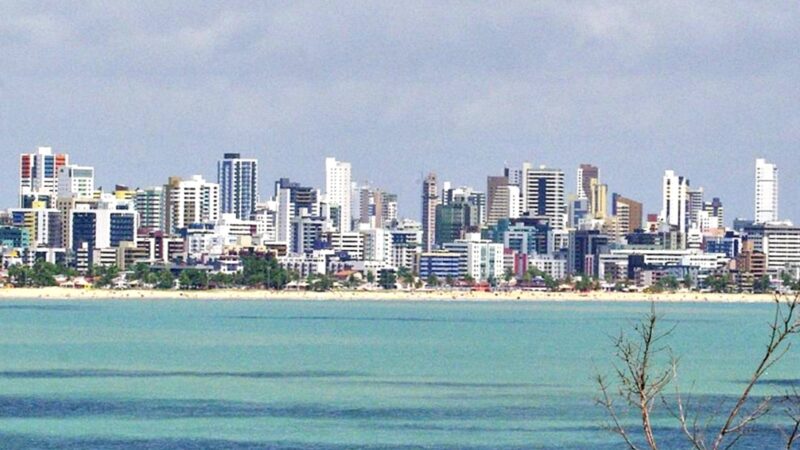 João Pessoa desponta no turismo e tem boom imobiliário