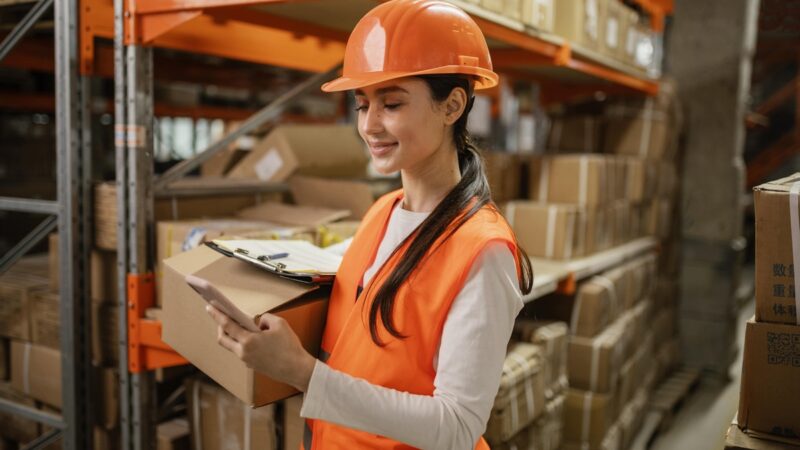 Manpower abre vagas para auxiliar de logística no Brasil