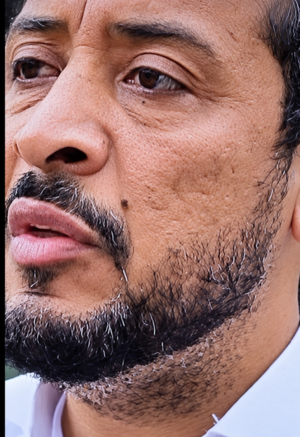 Um dia após a reeleição, Adriano José estaria tentando intimidar Silvio Barros?