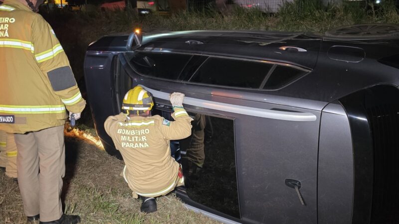 Motorista capota veículo na BR-376 entre Maringá e Iguatemi
