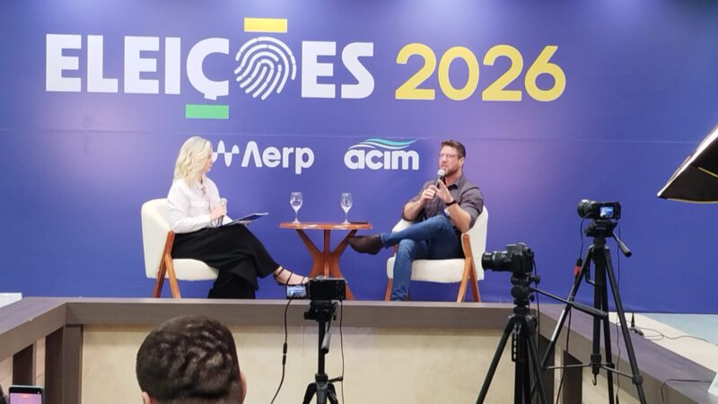 Mais de 100 rádios transmitiram o debate na ACIM: Moro avisou que não iria, Sandro Alex confirmou presença e faltou; só Requião Filho cumpriu a palavra