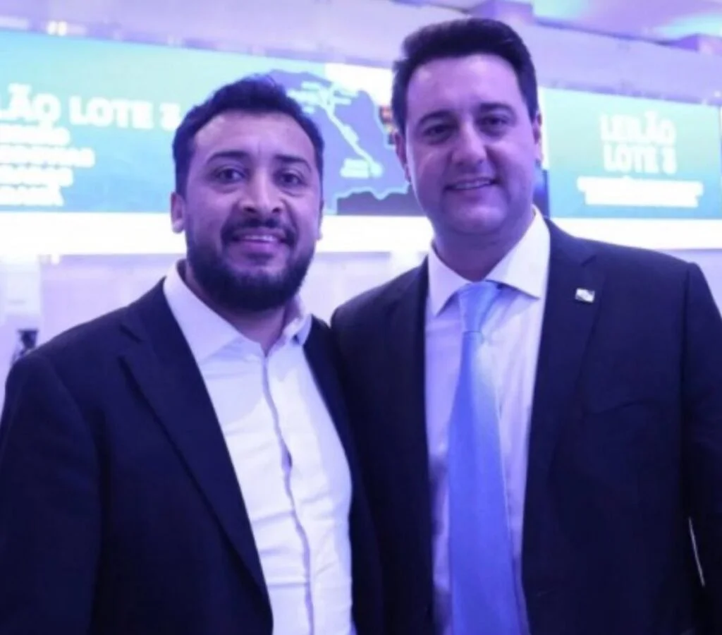 A palavra empenhada por Adriano José ainda tem valor na política?