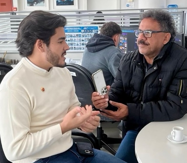 Padrinho de Luiz Neto parece não conhecer muito o afilhado?