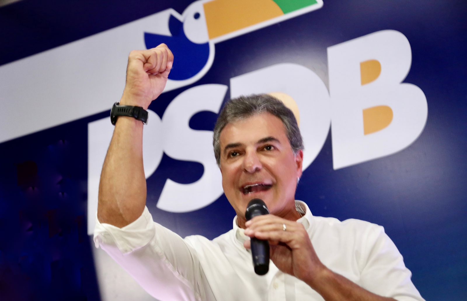 Beto Richa é eleito por unanimidade presidente do PSDB Paraná