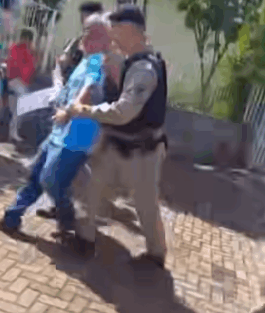 Ex-deputado Boca Aberta é preso após entrar na Prefeitura de Cambé durante manifestação