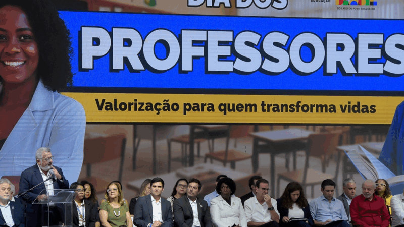  CAIXA LANÇA PACOTE DE VALOR PARA A SEMANA DOS PROFESSORES