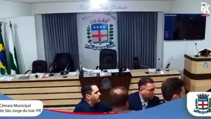 Câmara vira ringue: presidente deixa a mesa e avança contra vereador em São Jorge do Ivaí