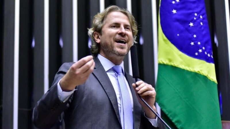 Extremistas querem fechar Congresso Nacional, diz Zeca Dirceu