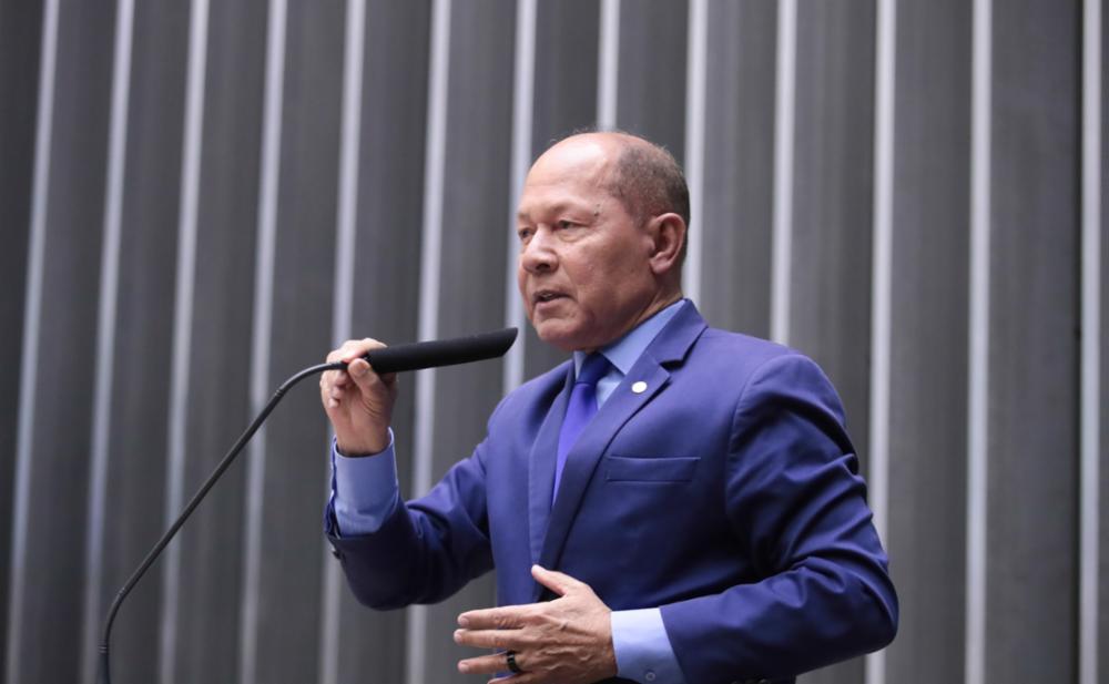 Deputado Coronel Chrisóstomo(PL) evoca 1964 e pede ação das Forças Armadas após operação contra Bolsonaro