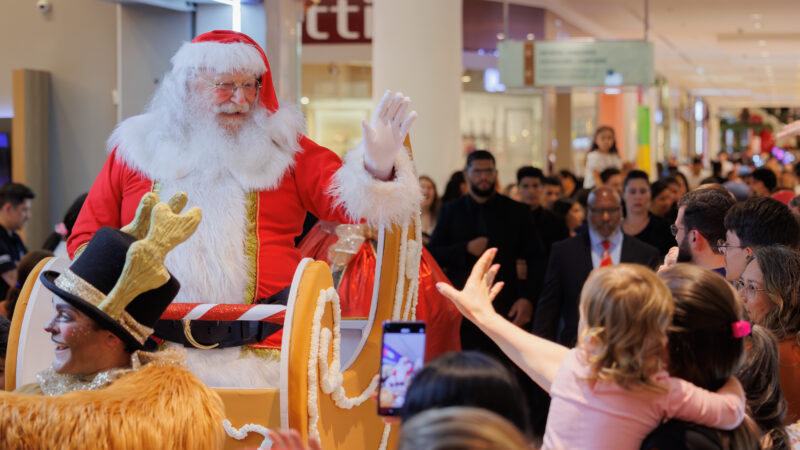 Chegada do Papai Noel no Shopping Palladium Curitiba terá “espetáculo prateado”