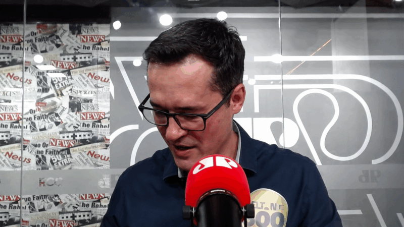Da “picaretagem do PowerPoint” à colinha: que pancada, hein, Edivaldo Magro?