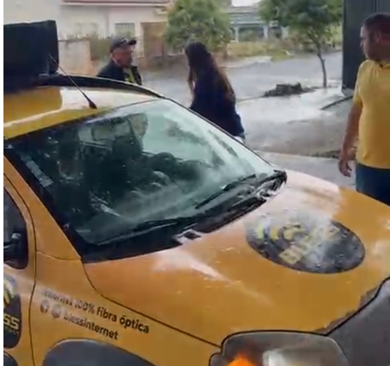 Carreata da Bless “deu PT” em Sarandi em dia de chuva