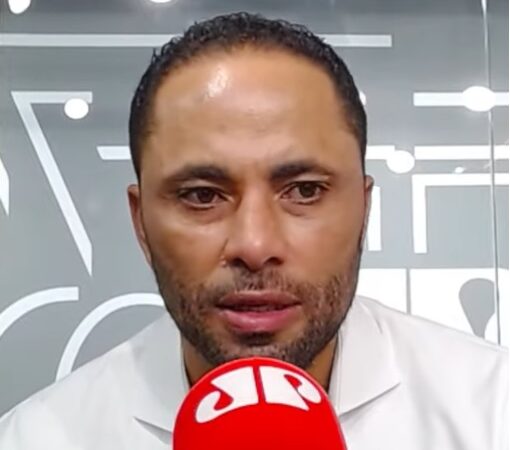 Jovem Pan pressiona e Do Carmo fala em meta de 20% para Sandro Alex