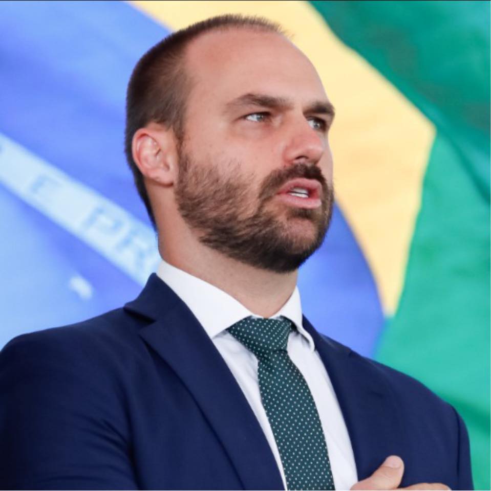 PT acusa Eduardo Bolsonaro de crime contra a soberania nacional e aciona PGR