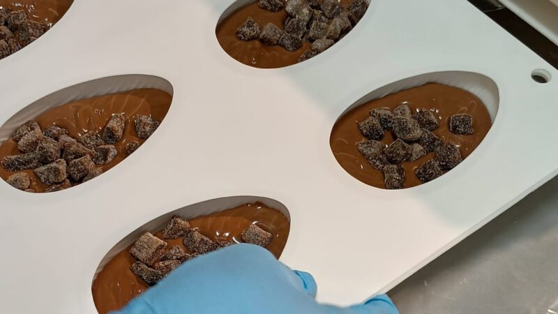 Páscoa deve movimentar R$ 5,3 bilhões e reforçar preferência por compras em lojas físicas