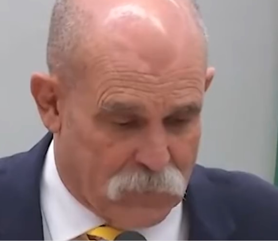 Sargento Fahur:“Se tiver um filme que o pastor apanha, eu gostaria de ser o policial que bate”