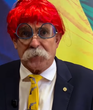 Fahur não falta às sessões, mas faltam projetos aprovados de sua autoria