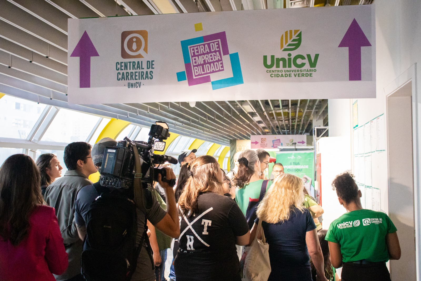 Feira da Empregabilidade UniCV reúne 30 empresas e mais de mil vagas de emprego