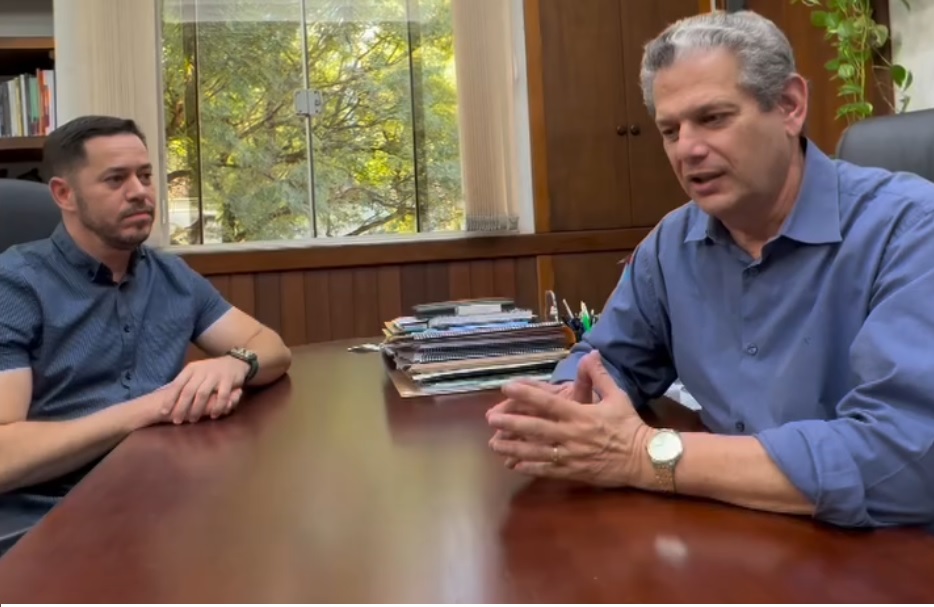Silvio Barros e Fernando Brambilla: Onde estão os insumos básicos das escolas?
