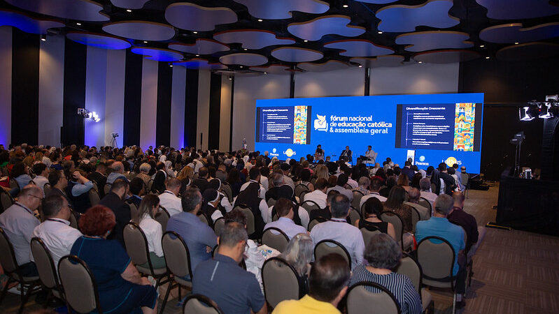 Educação católica avança com gestão profissional e resultados acima da média no Brasil