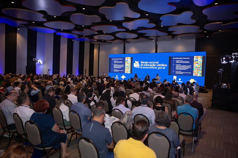 Educação católica avança com gestão profissional e resultados acima da média no Brasil