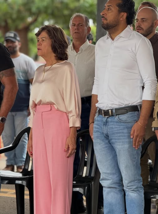 O Xadrez Político e a Candidatura de Adriano José em Santo Inácio