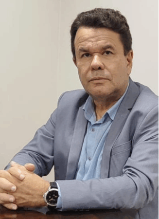 Eu estarei no Sinduscon para perguntar: Ratinho Junior vai responder ou fugir outra vez?